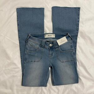 Hollister Ultra Low-Rise Boot Jeans W24 Short/00S